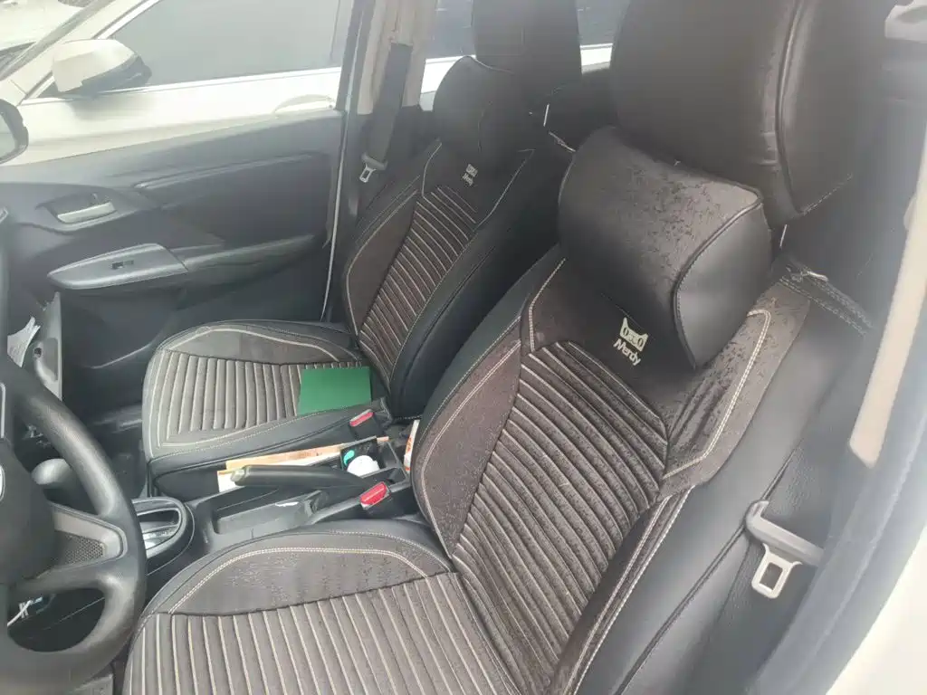Honda Fit — миниатюра 8