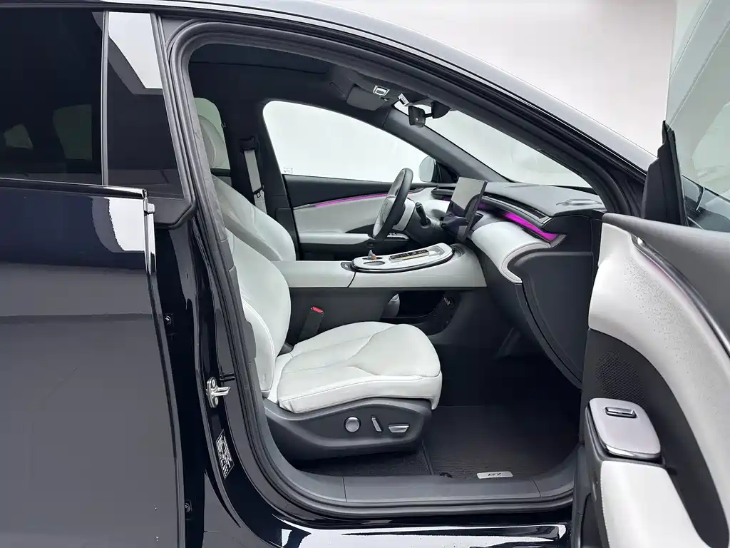 XPeng G7 — миниатюра 11