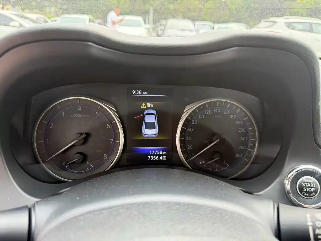 Infiniti Q60 — миниатюра 5