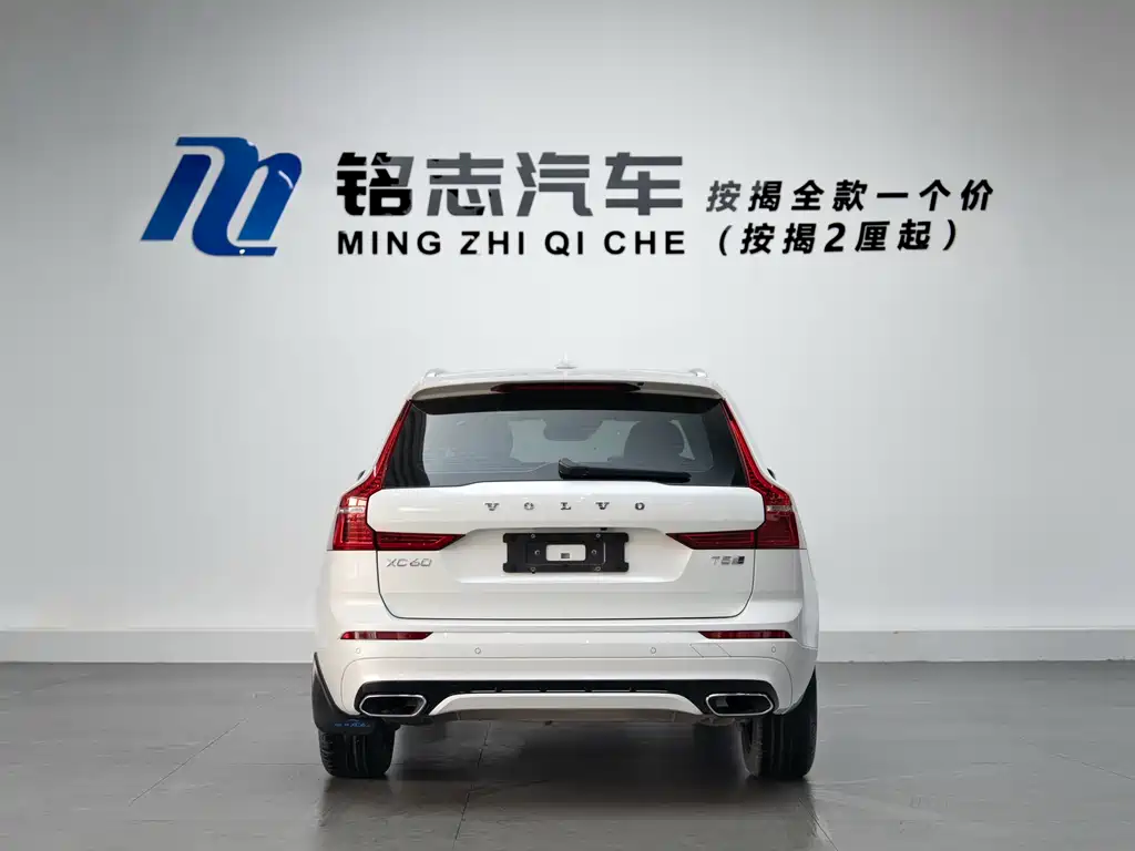 Volvo XC60 T5 4WD Smart Vision Sport Edition, фото 5