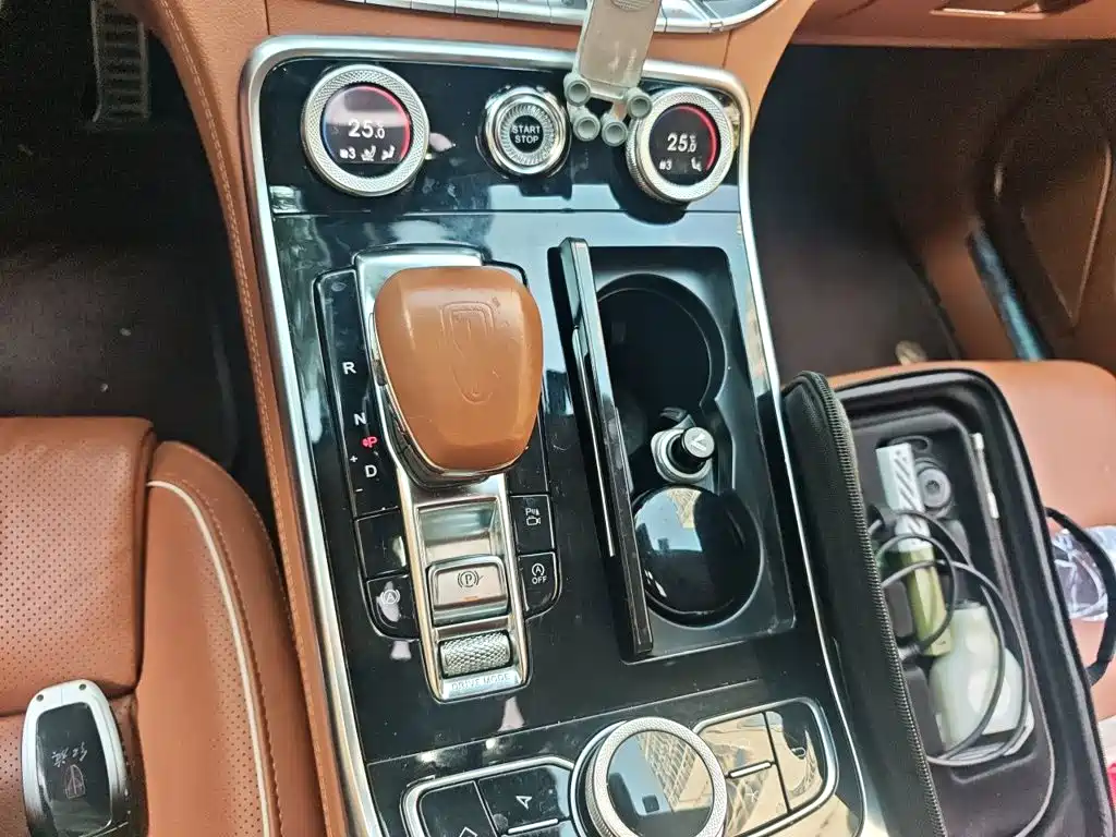 Hongqi Hongqi H9 — миниатюра 10