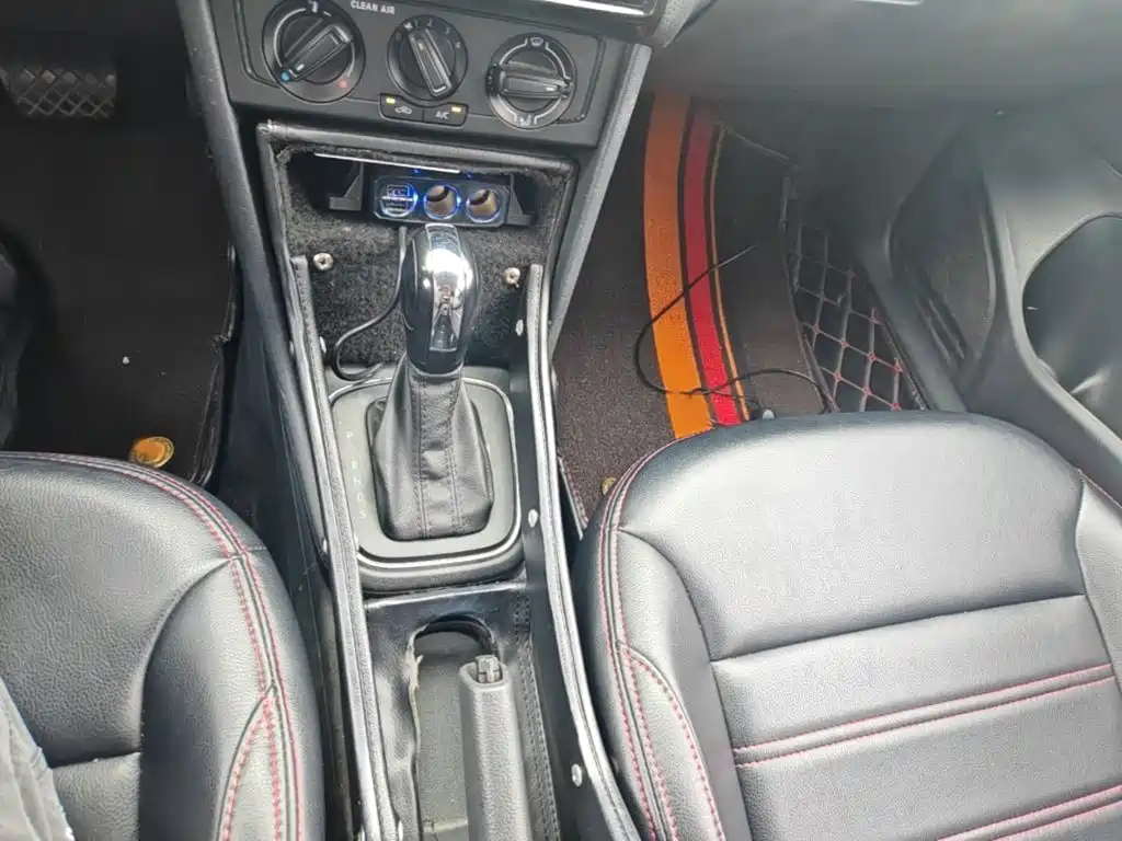Volkswagen Polo — миниатюра 7