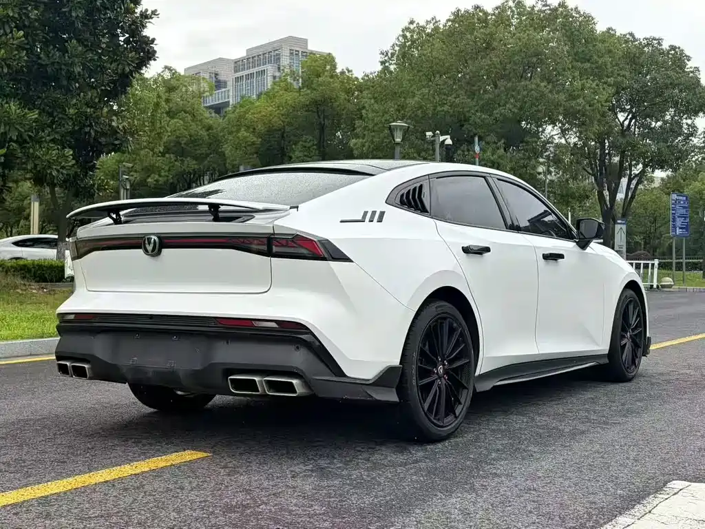 Changan UNI-V — миниатюра 7