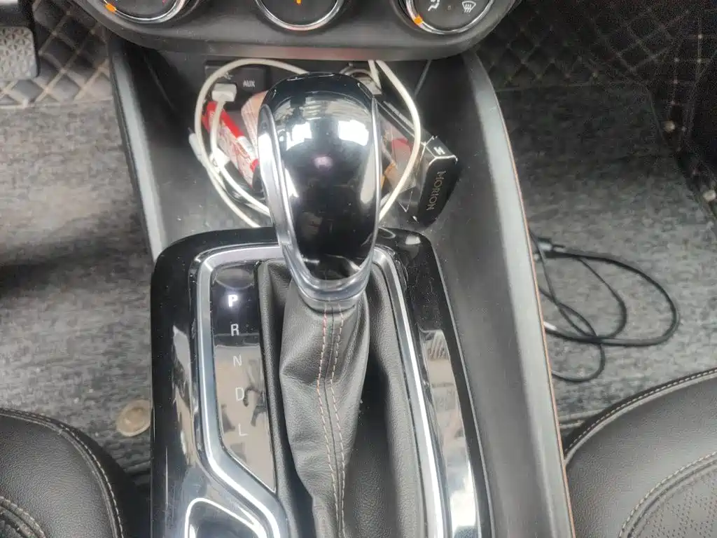 Buick Verano — миниатюра 10
