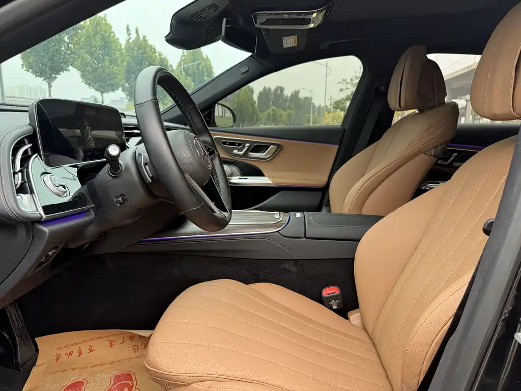 Mercedes-Benz E-Class — миниатюра 9