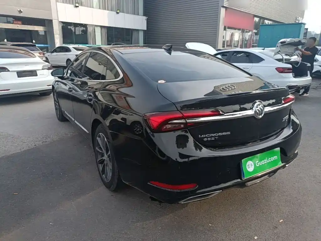Buick LaCrosse — миниатюра 5