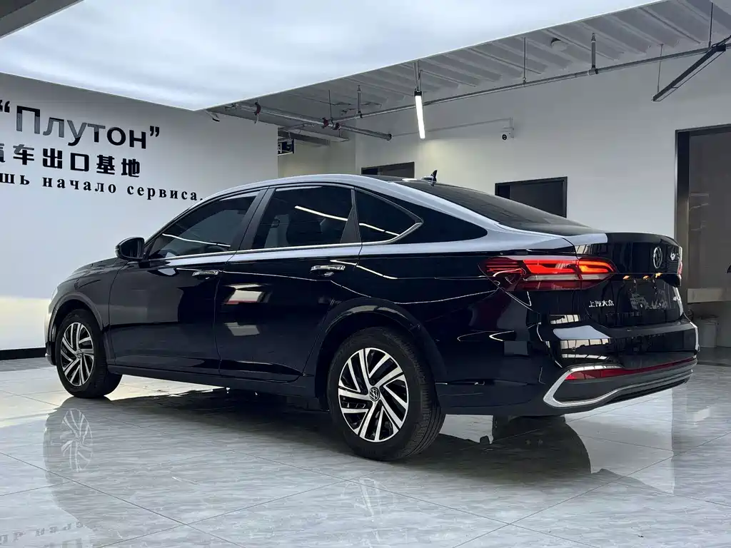 Volkswagen Lavida — миниатюра 4
