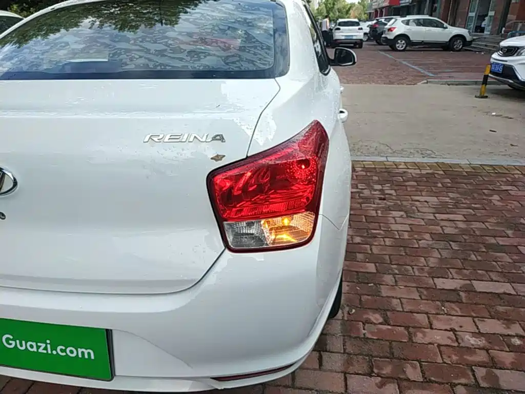 Hyundai Verna - фото 8