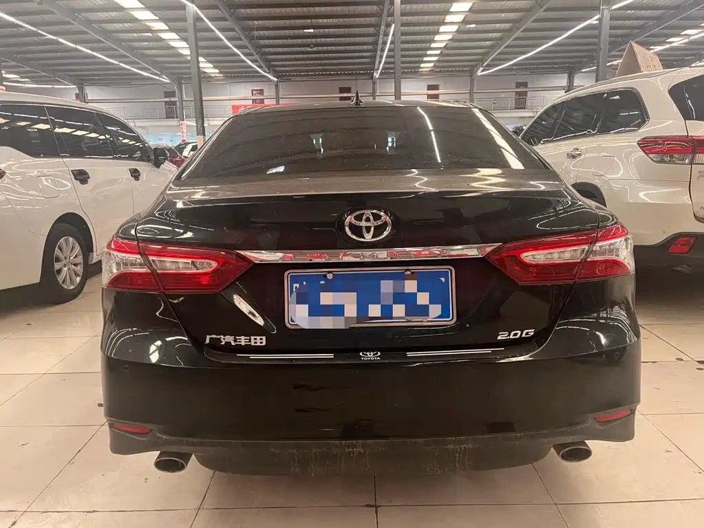 Toyota Camry 2021 2.0G Luxury