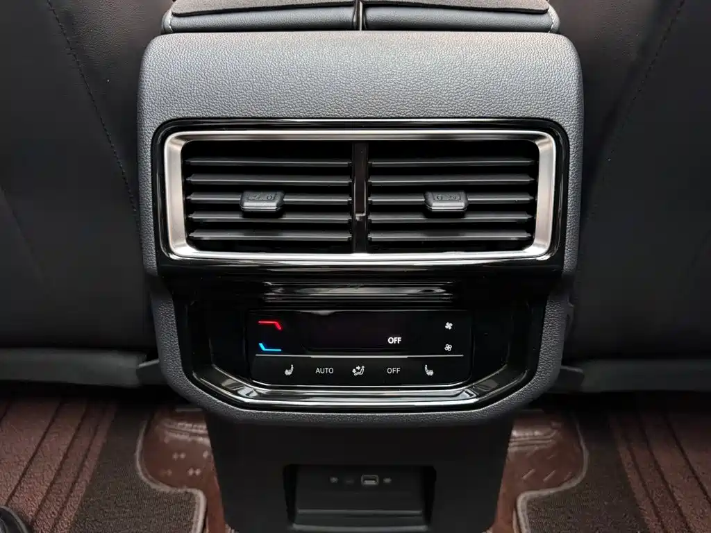 Volkswagen Teramont — миниатюра 15