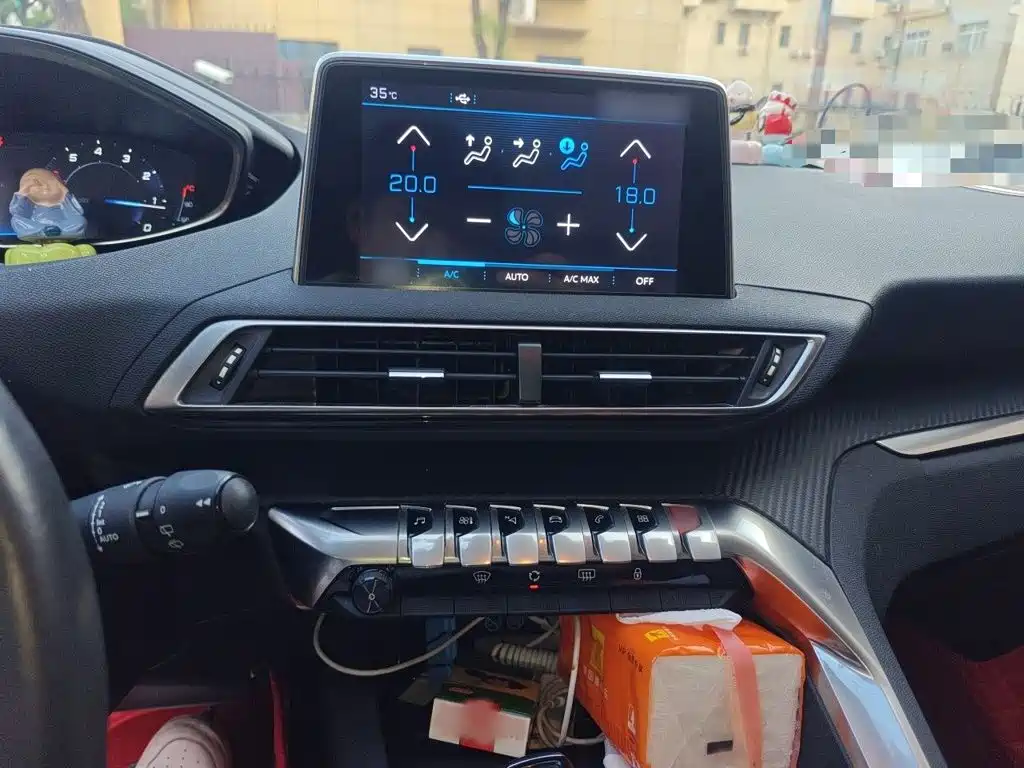 Peugeot 5008 — миниатюра 6
