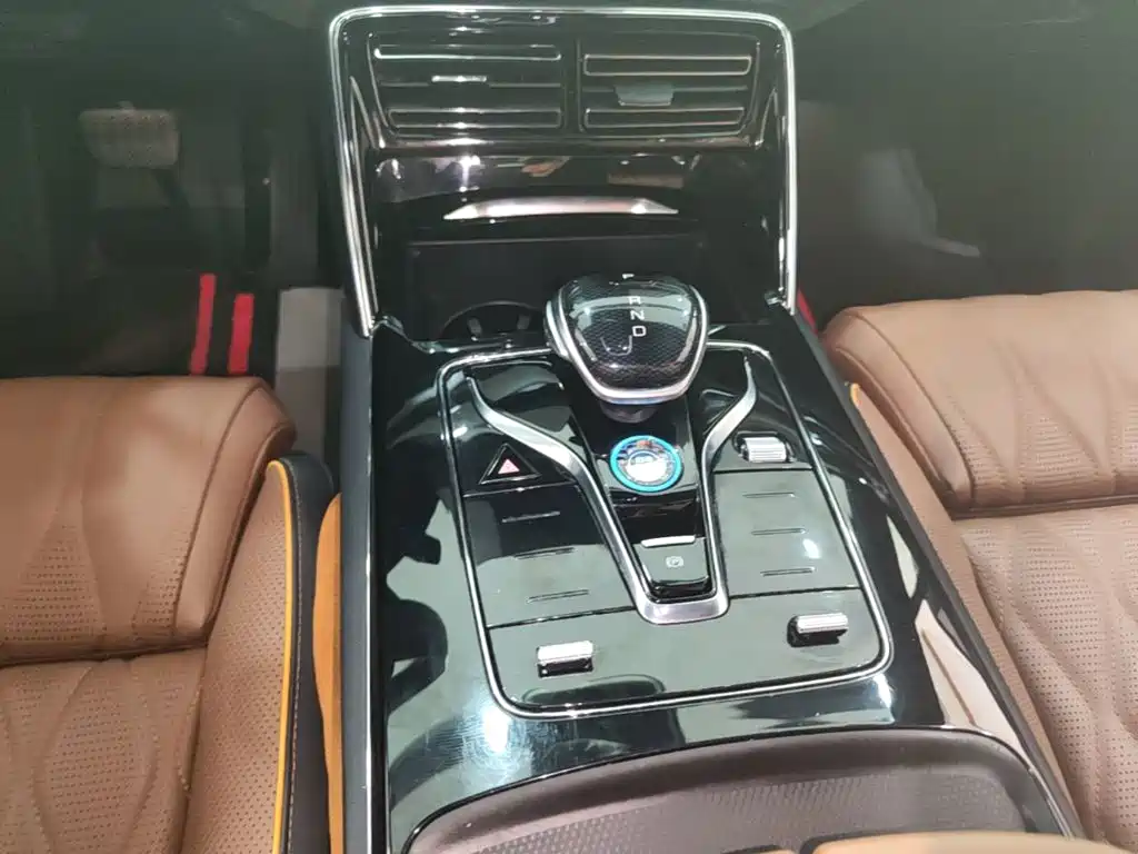 BYD Tang New Energy — миниатюра 14