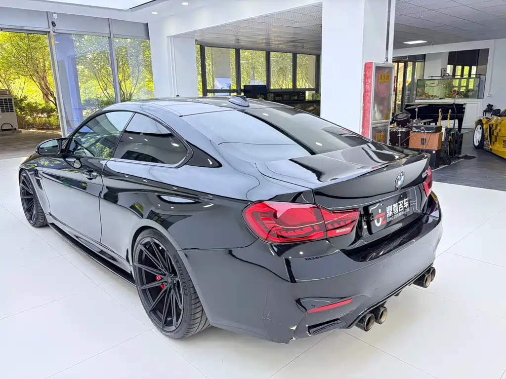 BMW M4 2017 M4 MT