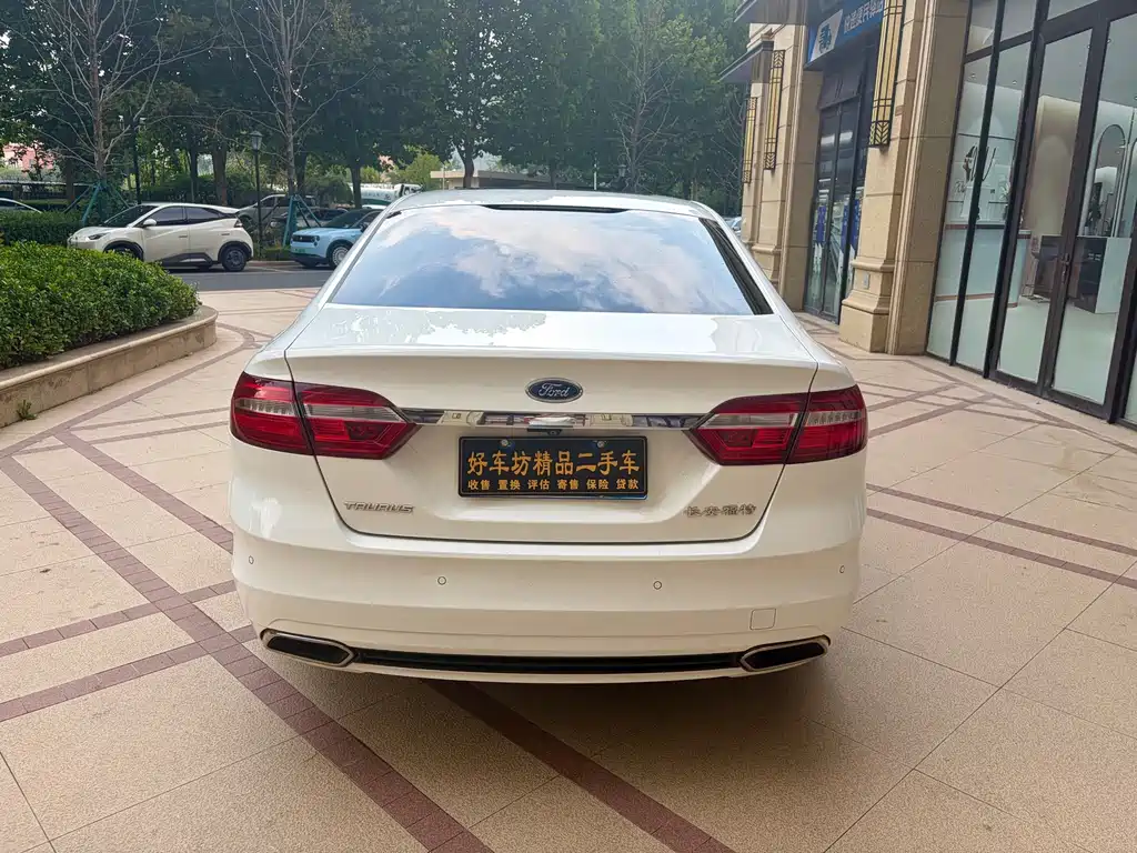 Ford Taurus — миниатюра 4