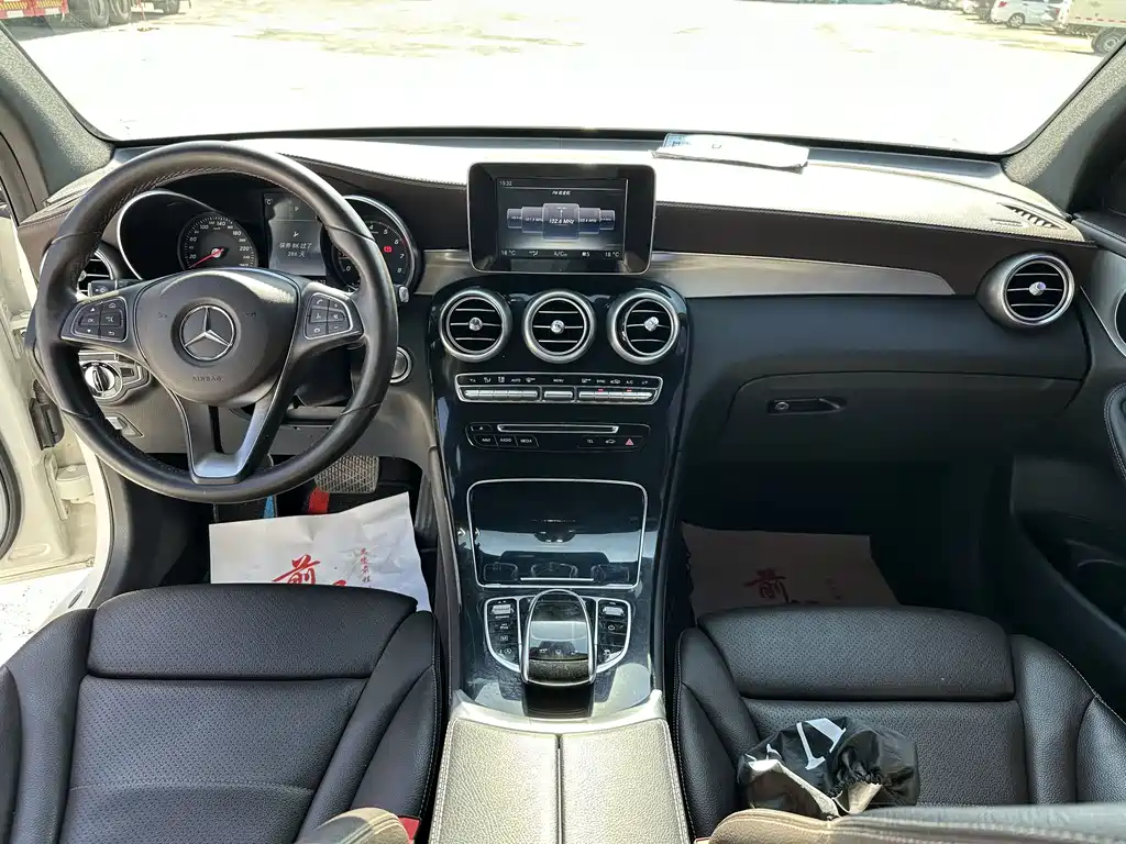 Mercedes-Benz GLC — миниатюра 5