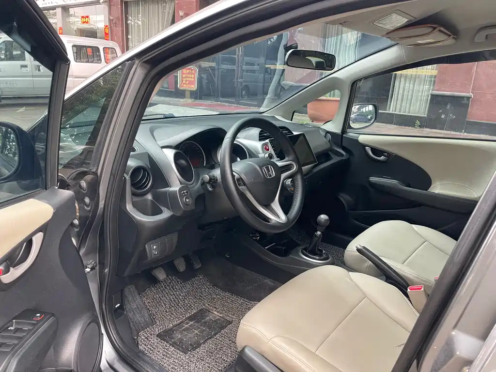 Honda Fit 2011 1.3L MT Comfort
