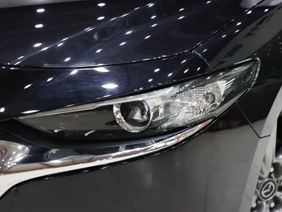 Mazda Mazda3 3 2021 2.0L AT