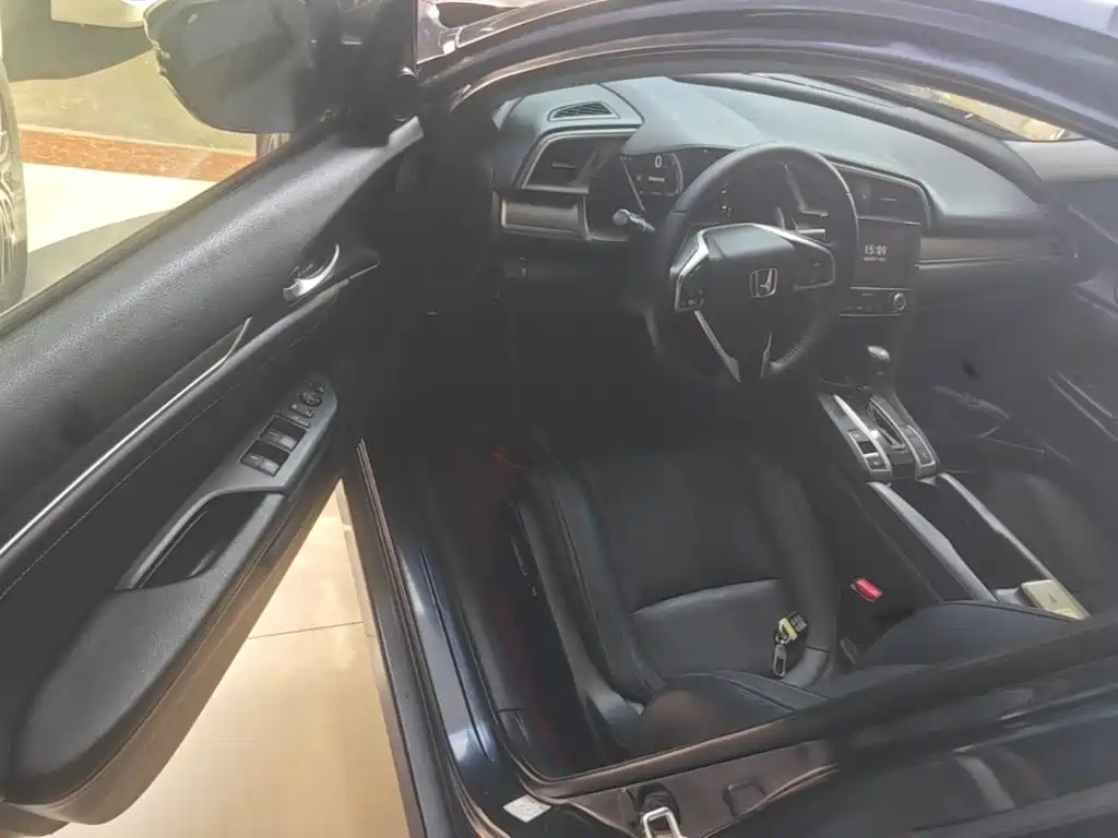 Honda Civic — миниатюра 16