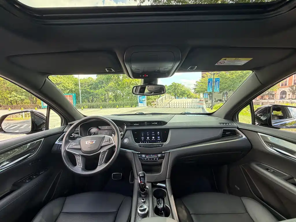 Cadillac XT5 — миниатюра 12