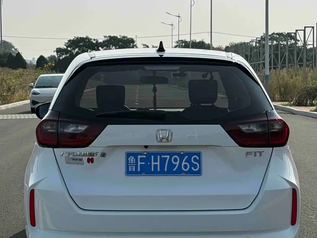Honda Fit — миниатюра 5