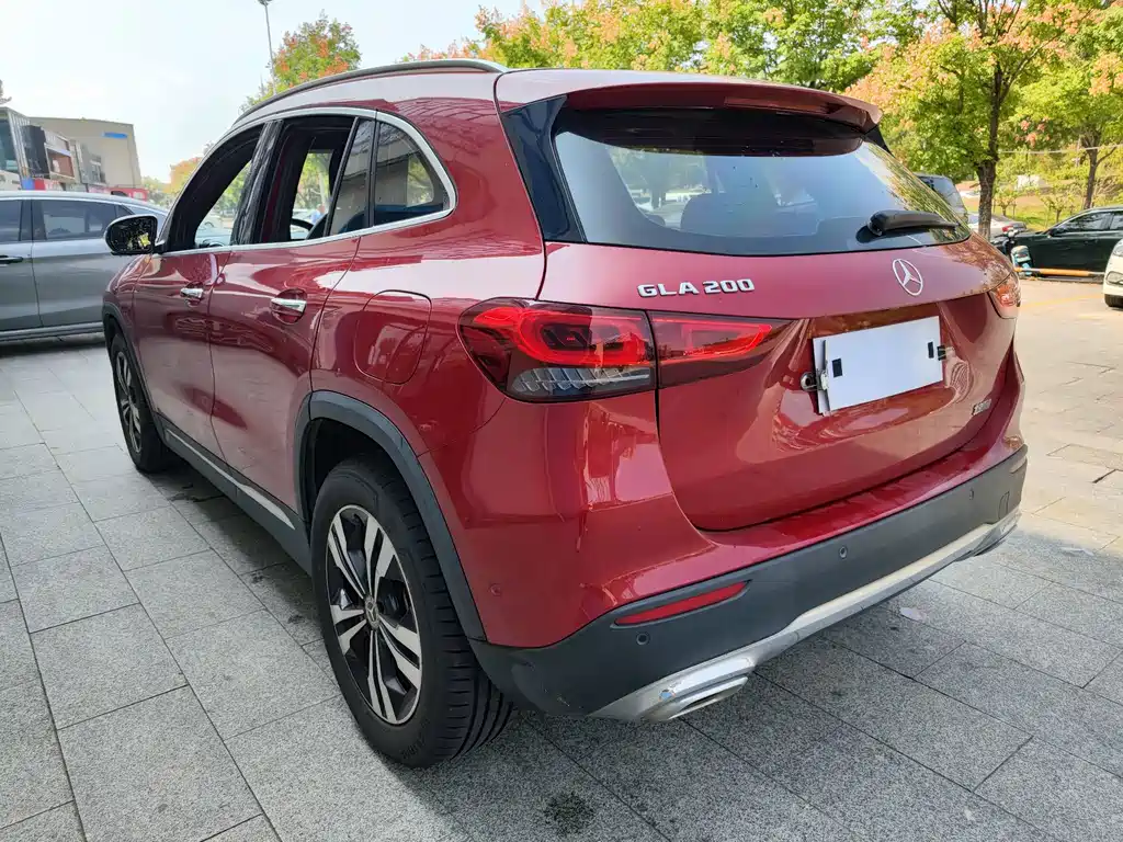 Mercedes-Benz GLA — миниатюра 21