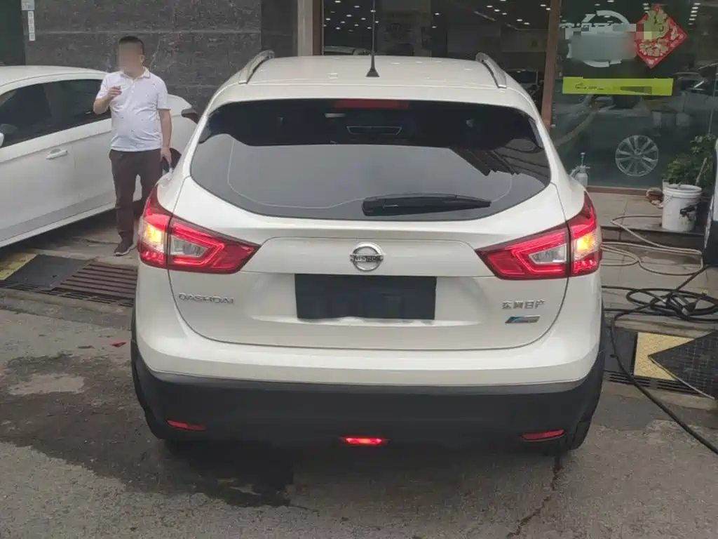 Nissan Qashqai — миниатюра 6