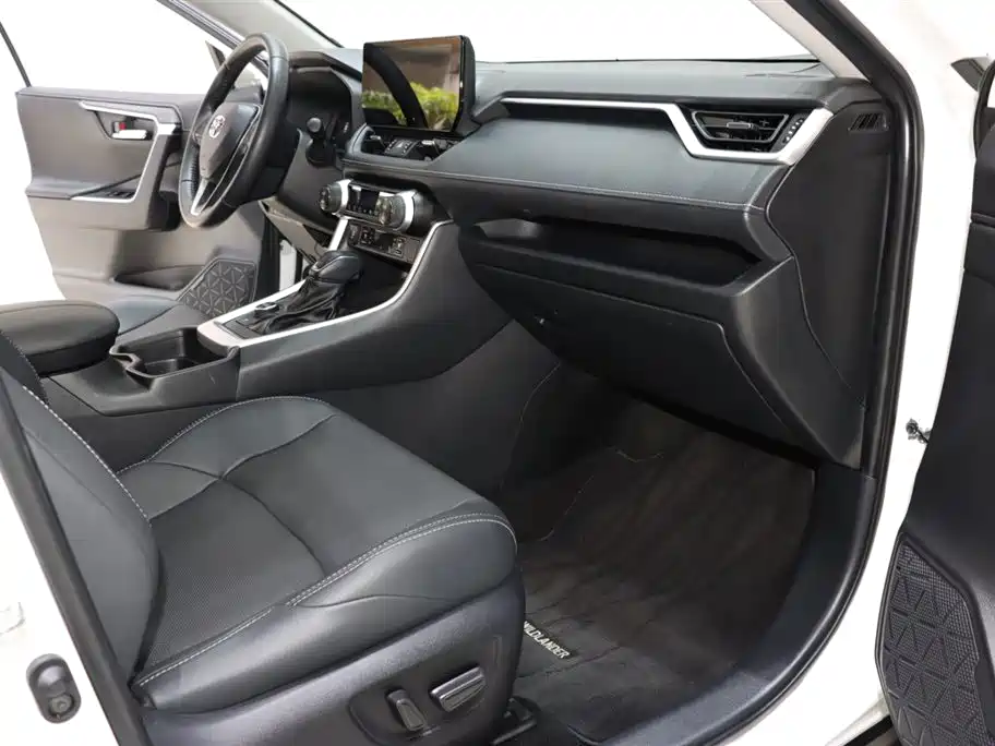 Toyota Wildlander 2023 2.5L E-CVT Luxury