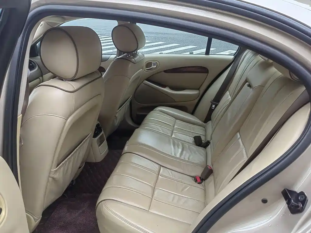 Jaguar S-TYPE — миниатюра 9