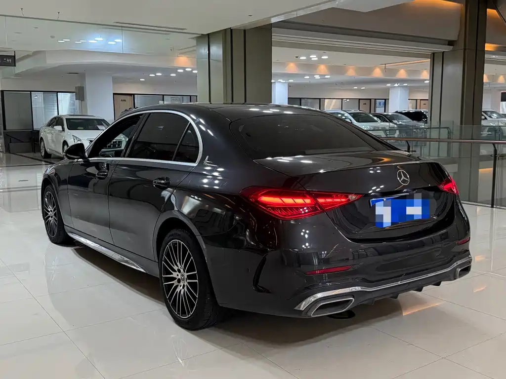 Mercedes-Benz C-Class — миниатюра 15