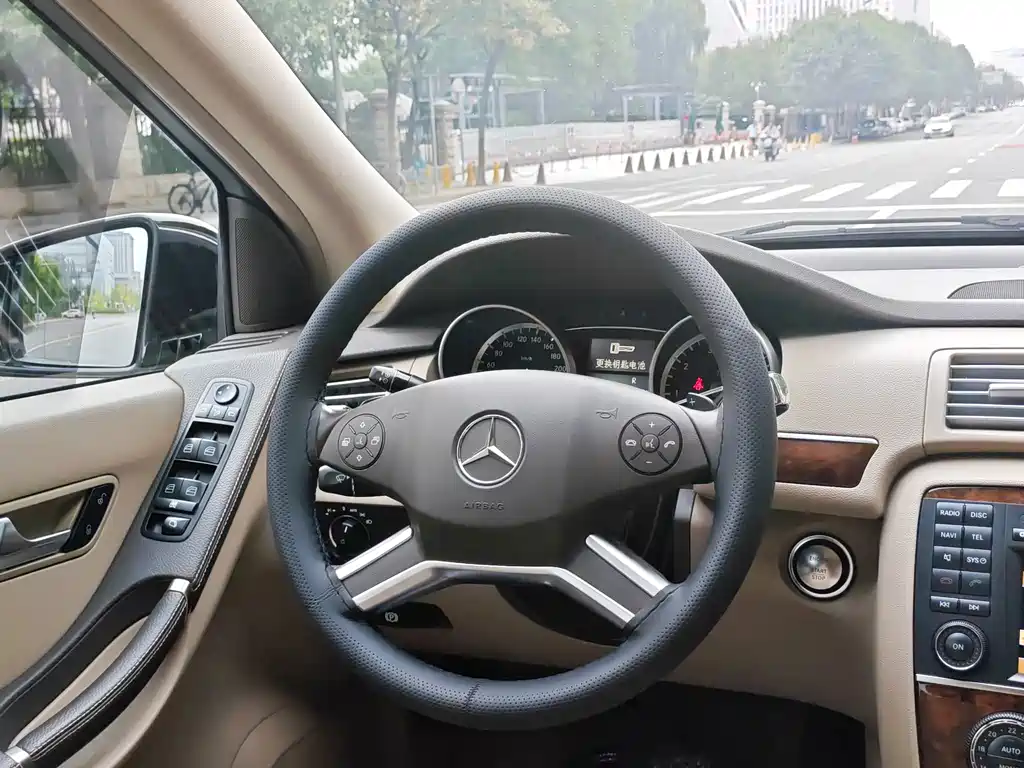 Mercedes-Benz R-Class — миниатюра 11
