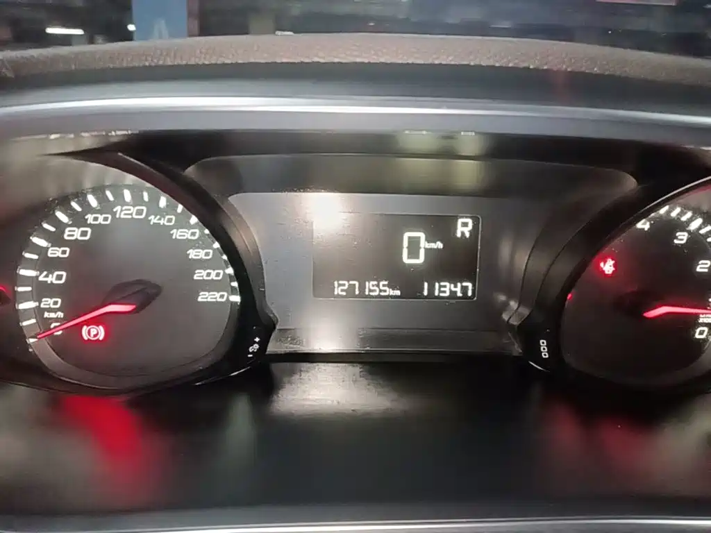 Peugeot 308 — миниатюра 12
