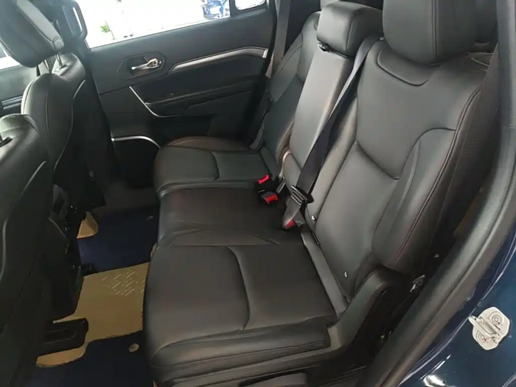 Jeep Grand Commander — миниатюра 17