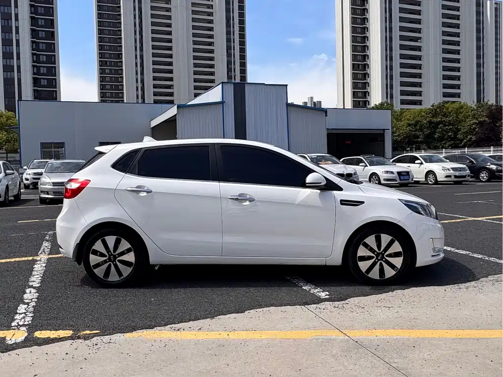 Kia K2 2015 1.6L AT Premium