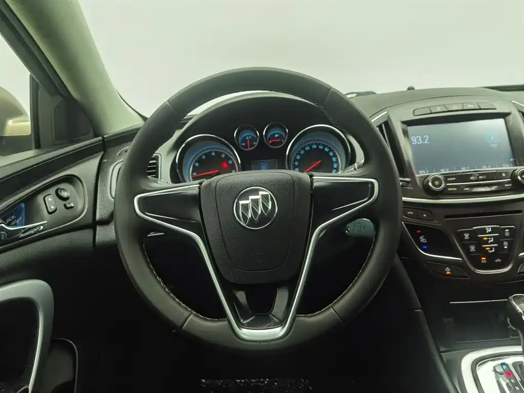 Buick Regal — миниатюра 11