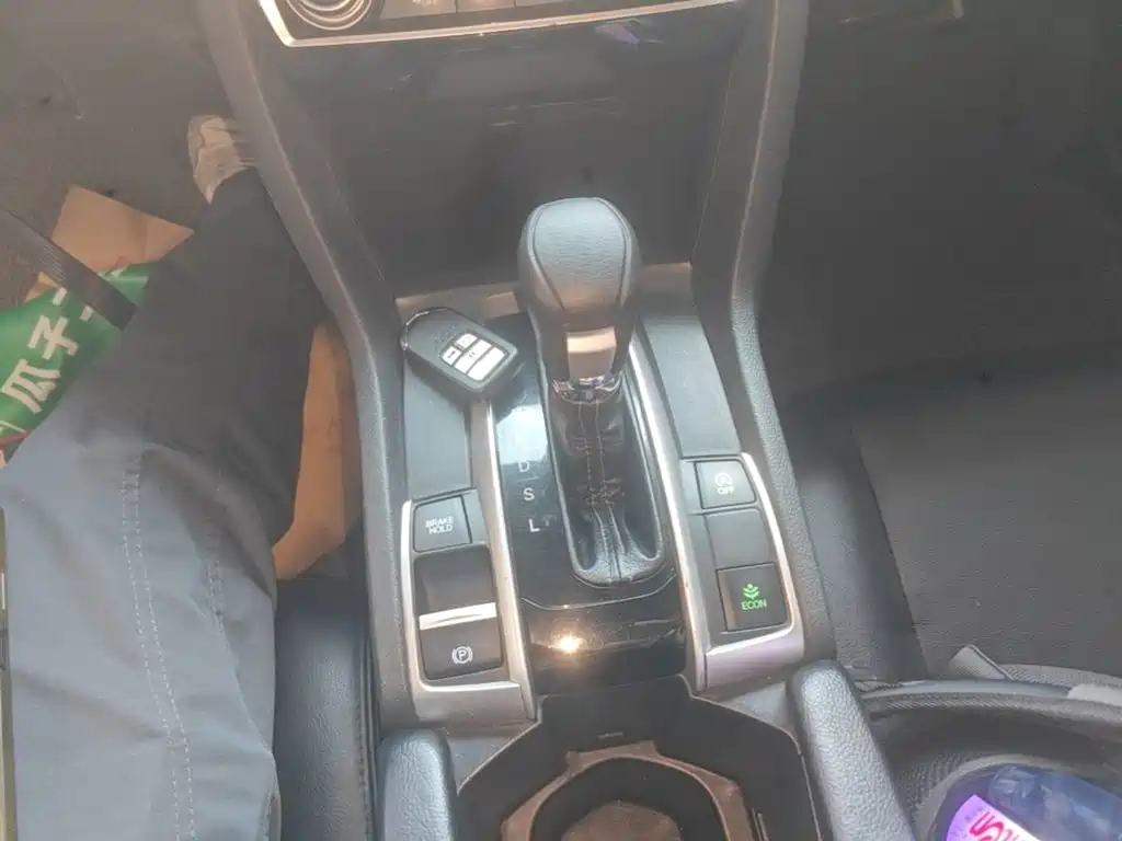 Honda Civic — миниатюра 14
