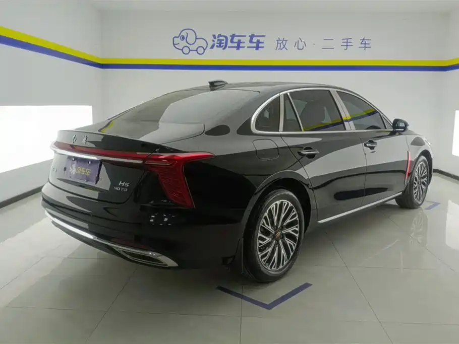 Hongqi H5 2025 2.0T AT