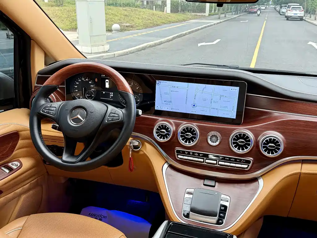 Mercedes-Benz Vito — миниатюра 13