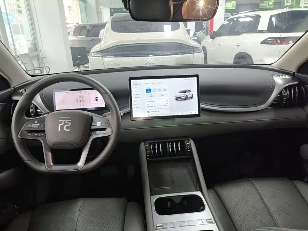 BYD Yuan Plus — миниатюра 10