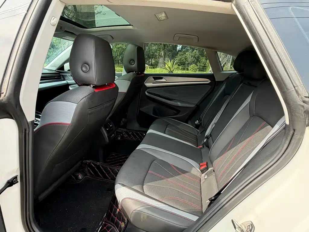 Volkswagen Lamando — миниатюра 6