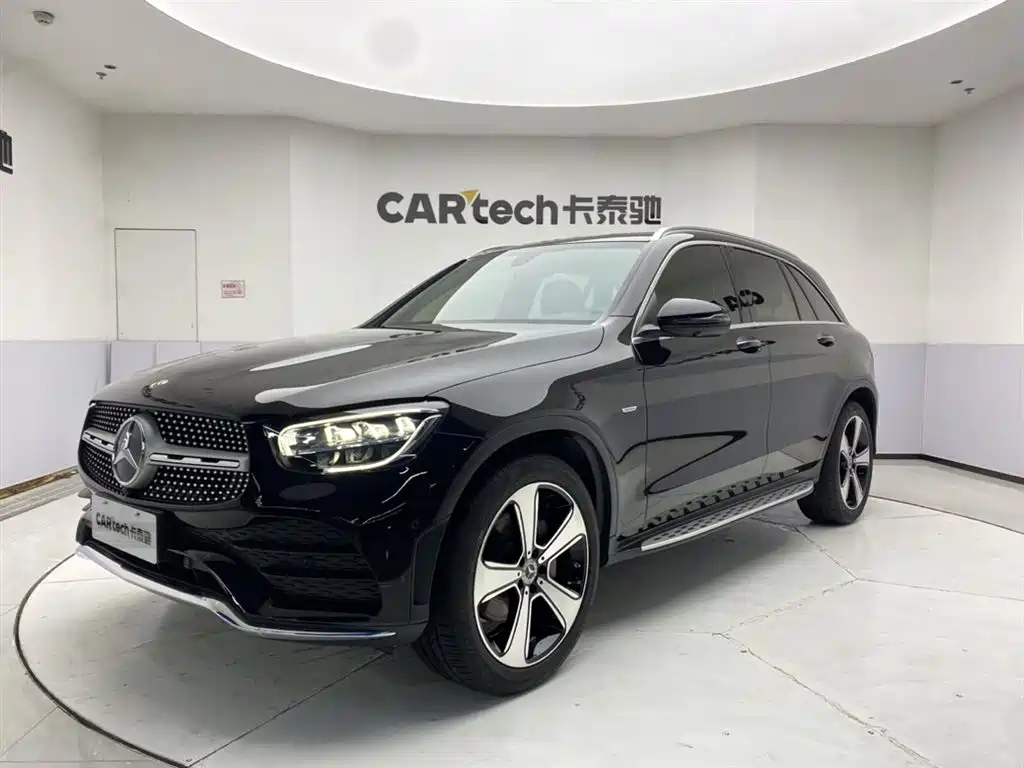 Mercedes-Benz GLC 2023