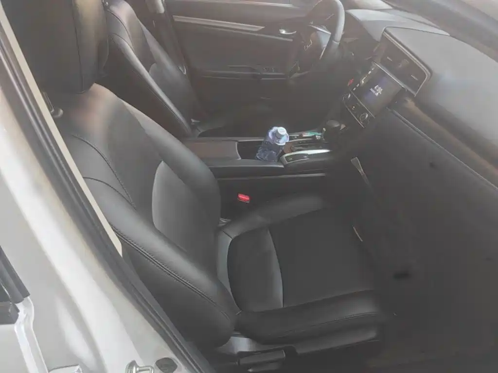Honda Civic — миниатюра 25
