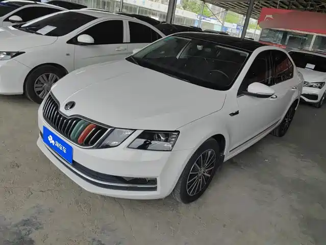 SKODA OCTAVIA 2018
