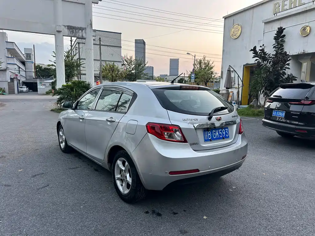 Geely Emgrand Classic — миниатюра 6