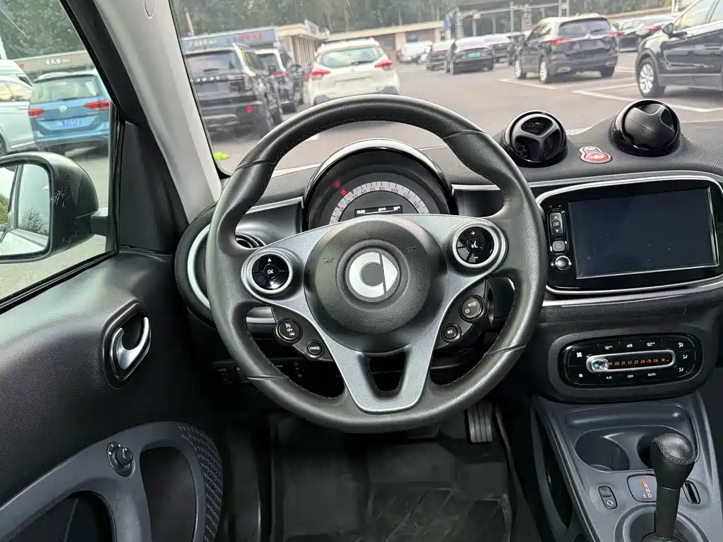smart Smart Fortwo — миниатюра 13