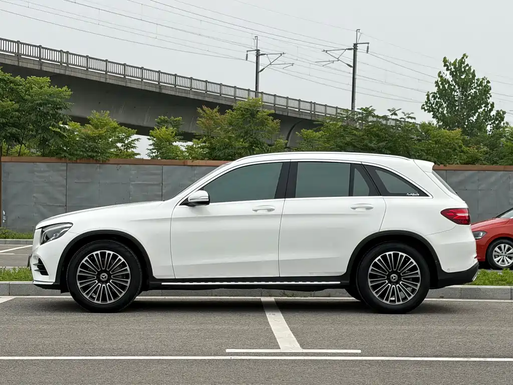 Mercedes-Benz GLC 2018 GLC 260 4MATIC