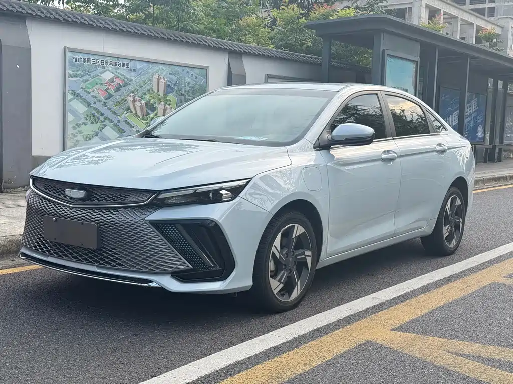 帝豪L HiP 2022款 1.5TD-DHT Pro 100KM Super 净