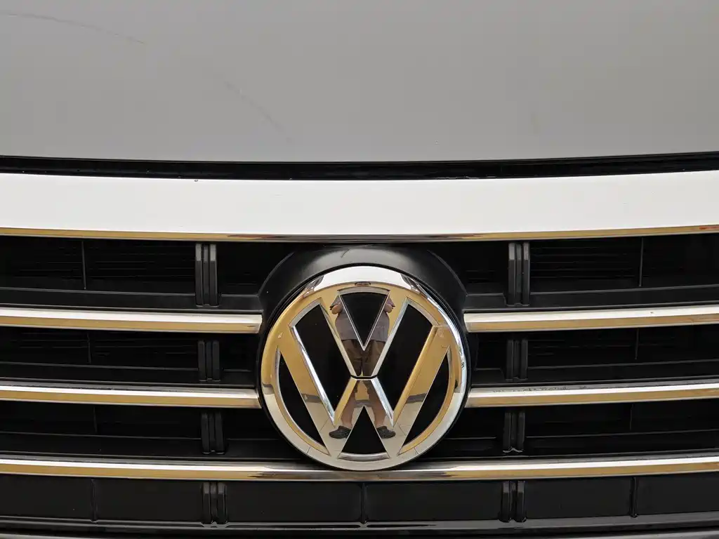 Volkswagen Sagitar 2021 200TSI DSG