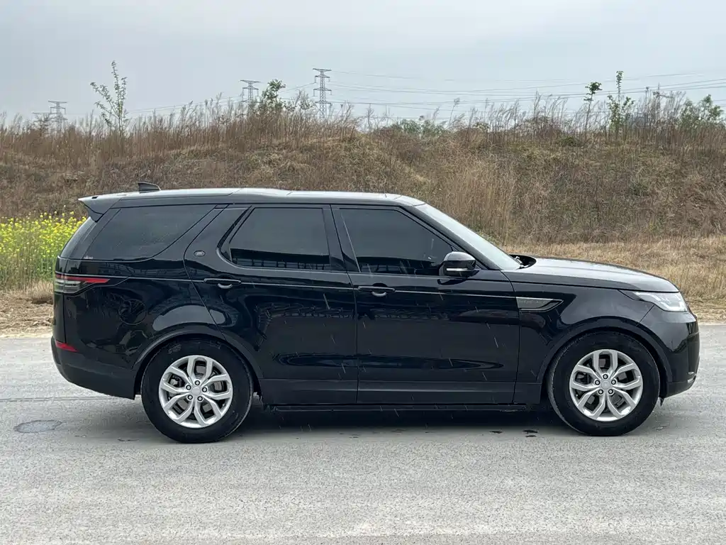 Land Rover Discovery 2017 3.0 SC V6 SE