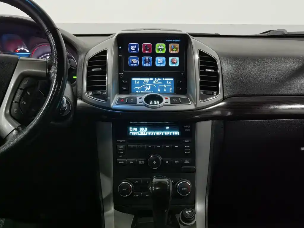 Chevrolet Captiva — миниатюра 12