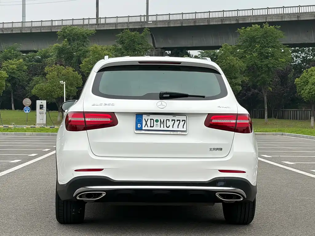 Mercedes-Benz GLC 2018 GLC 260 4MATIC